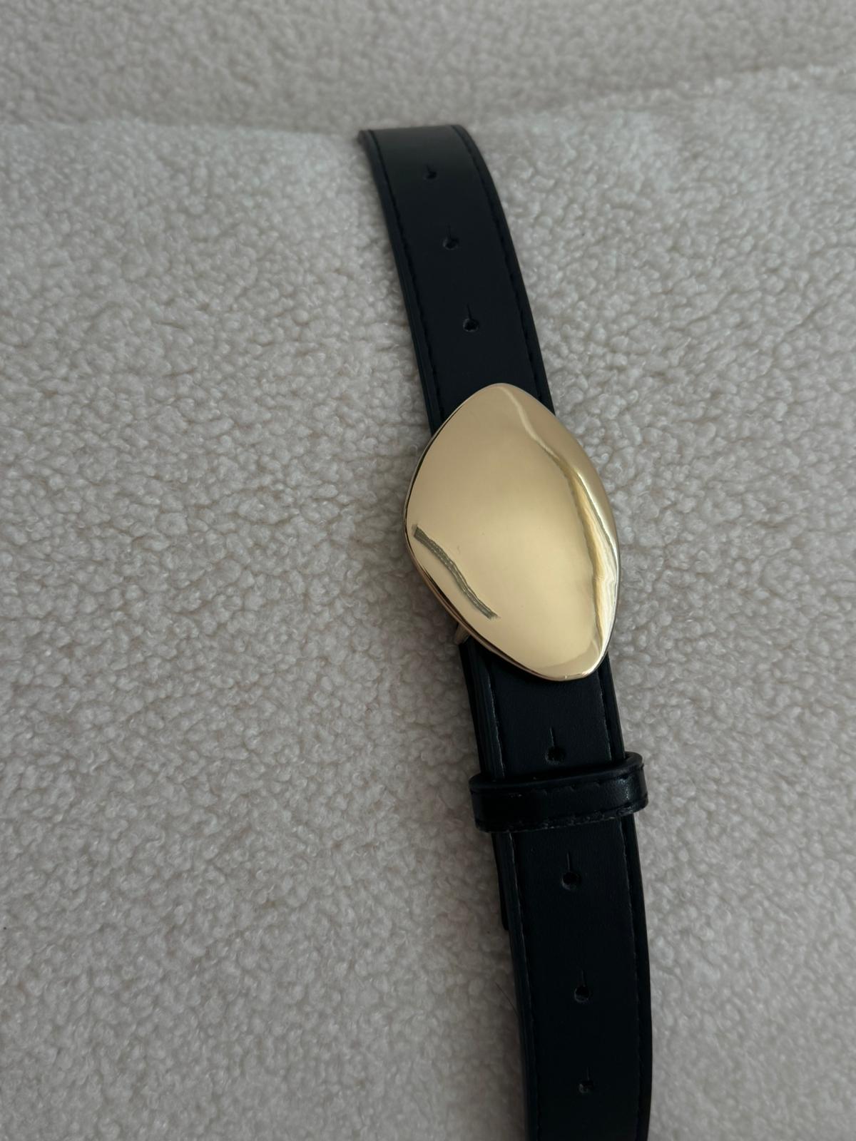 CINTA NERA FIBBIA ORO